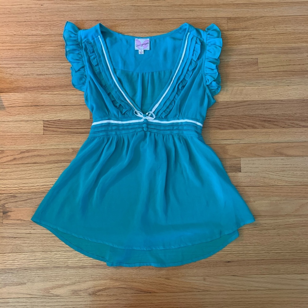 3/$15 Spicy Sugar sheer blouse